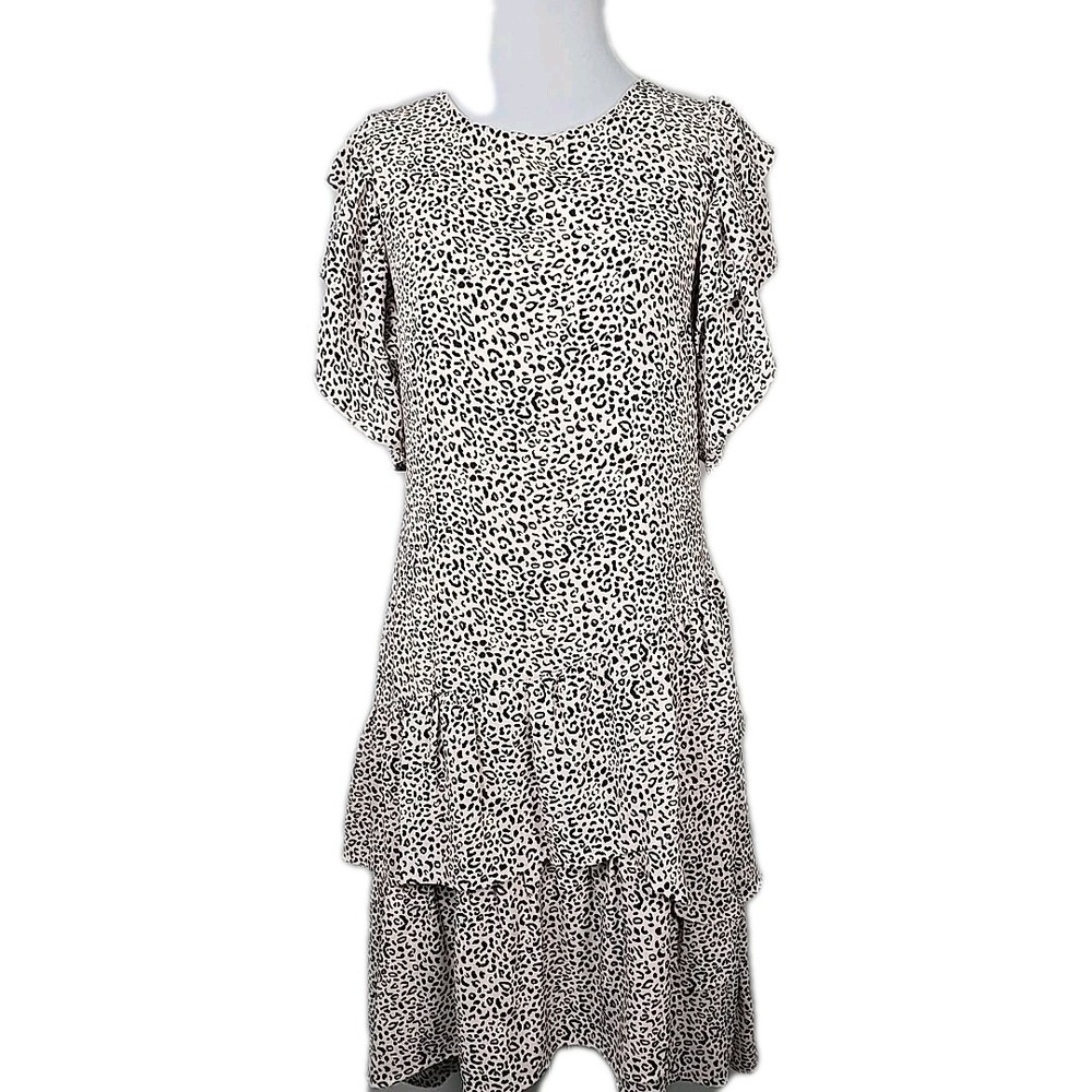 Who What Wear Apricot Animal Print Chiffon Flutter Sleeve Tiered Dress Medium M